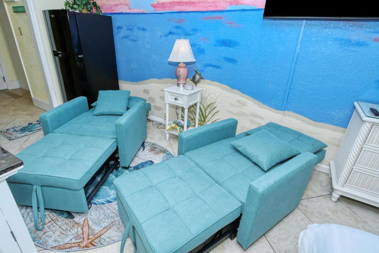 Waterfront Room, Heated Pool, Tiki Bar & Grill Sarasota Exteriör bild